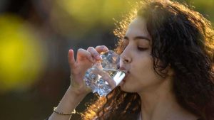 Fa bene bere acqua dal rubinetto?